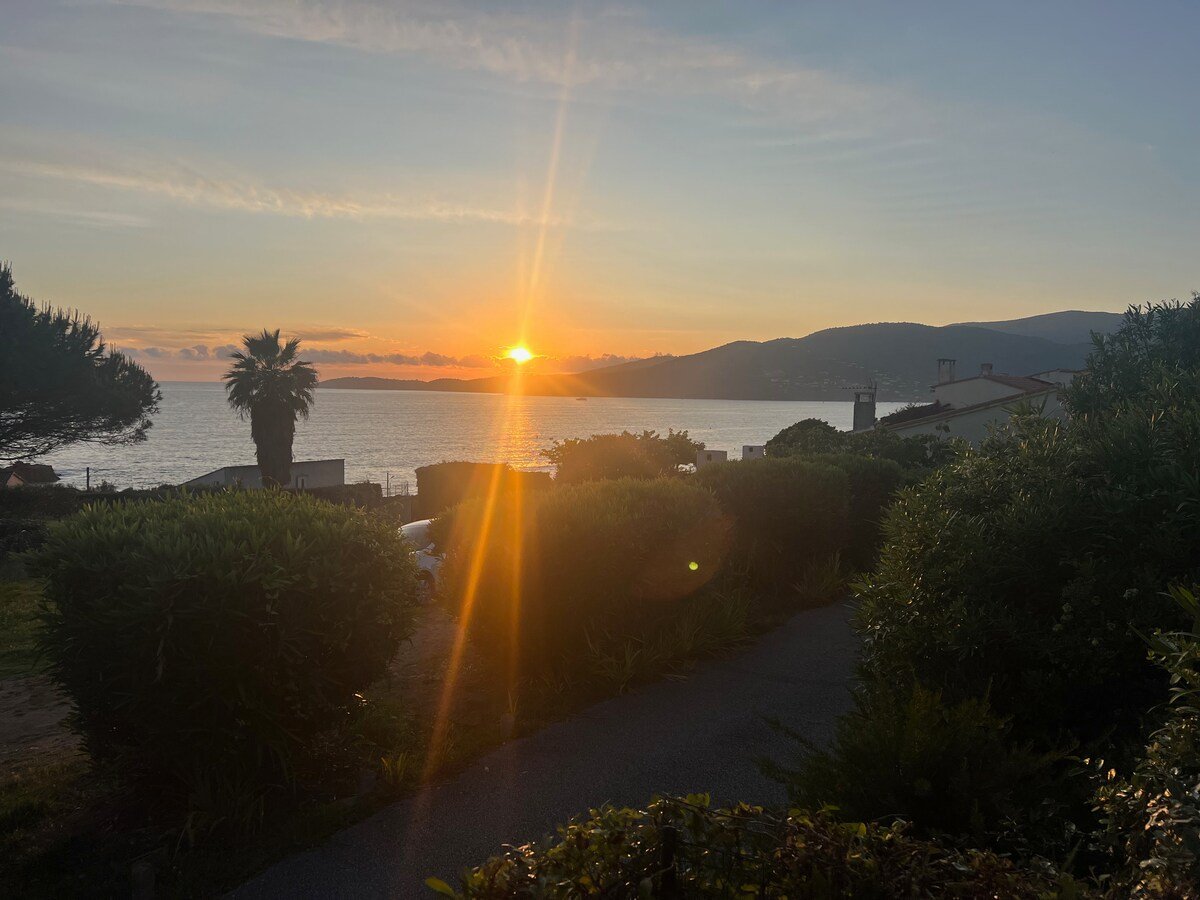 Coucher de soleil sur la plage