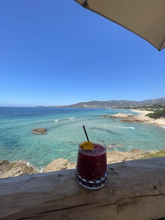 Plage de l'Arinella, à cinq minutes à pied